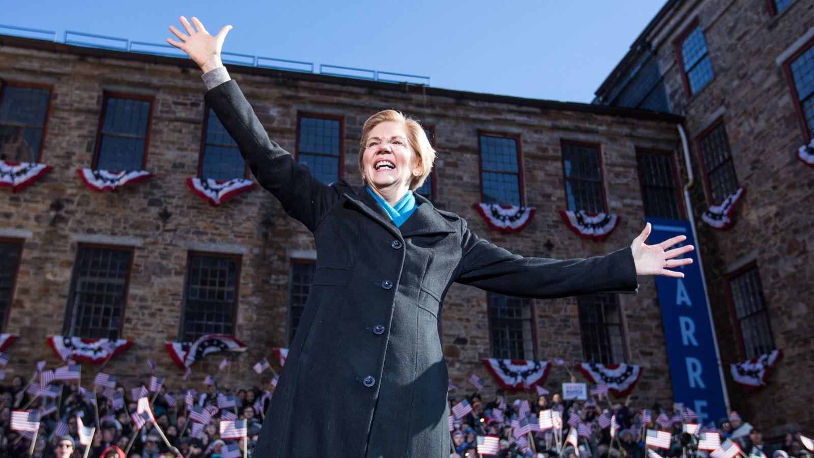 An phat cua Facebook va YouTube anh 3