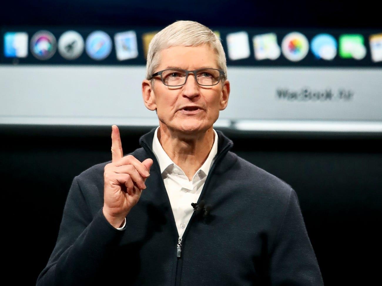 Tim Cook chi trich thang mat: 'Facebook muon qua nhieu quyen luc' hinh anh