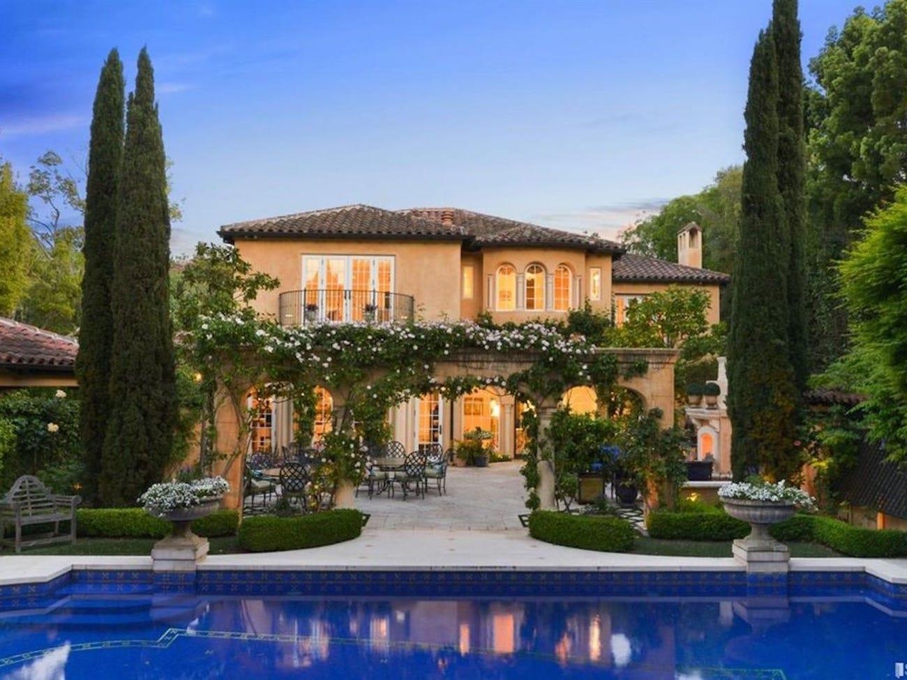 Biet thu xa xi gan nha Zuckerberg rao ban 6 nam khong ai mua hinh anh