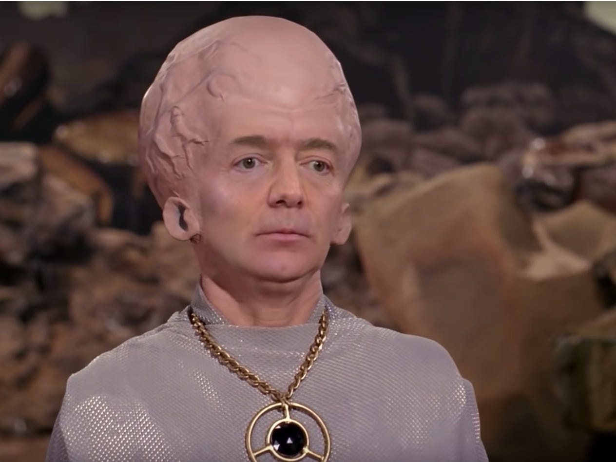 Deepfake ghep mat Bezos va Musk anh 1