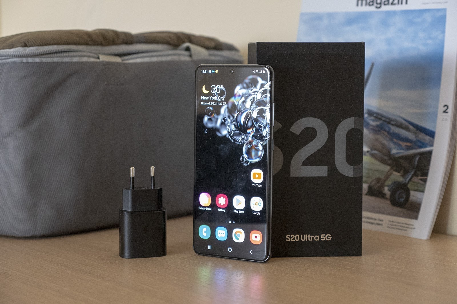 Pin 5.000 mAh cua Galaxy S20 Ultra sac day chi mat 59 phut hinh anh