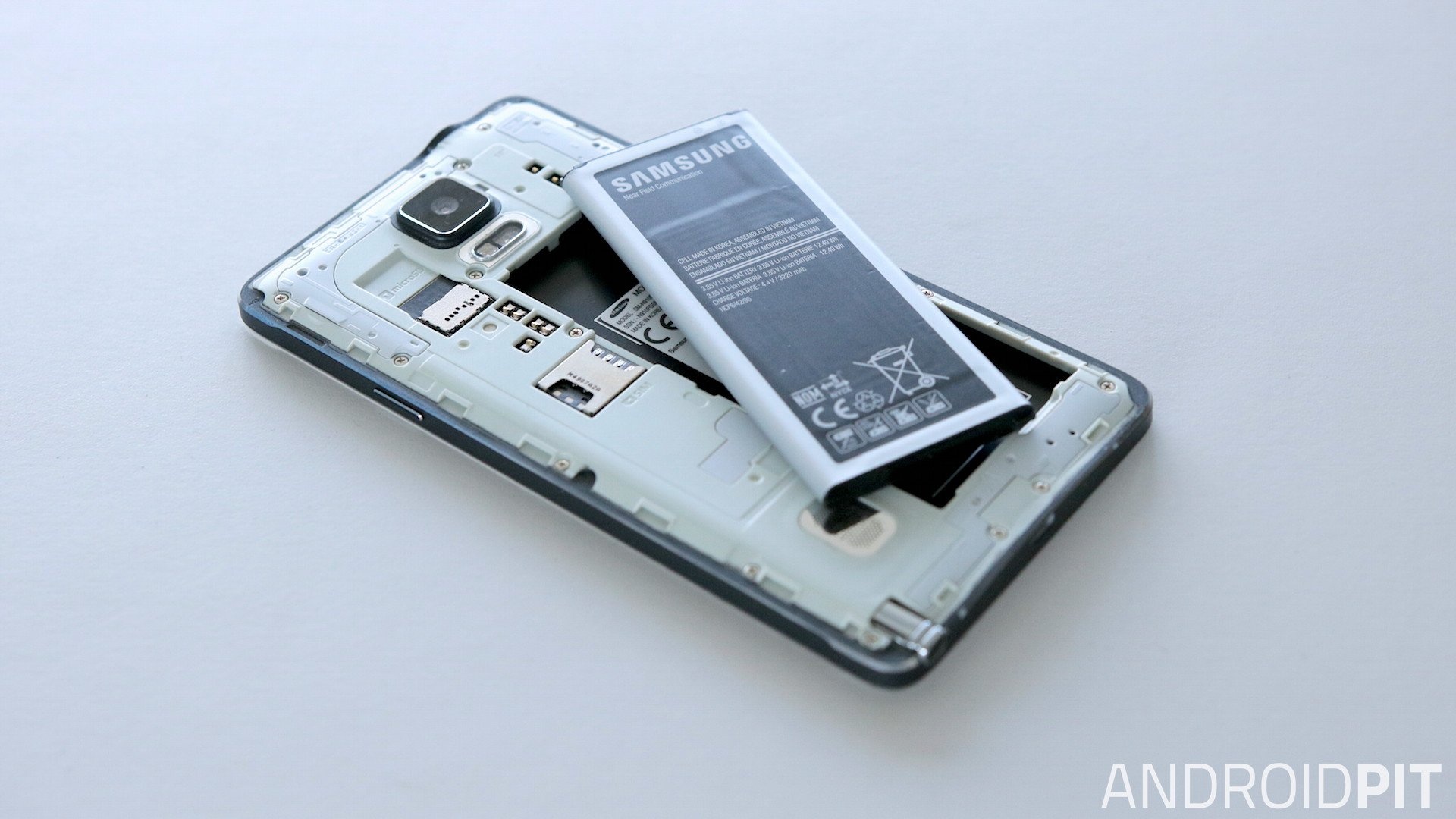 Apple co the se thiet ke lai iPhone anh 1