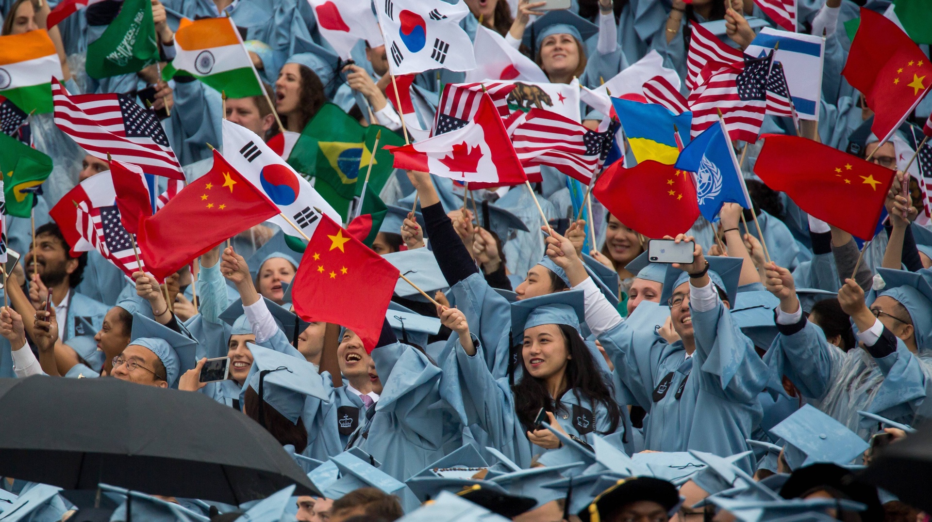 Facebook,  Google,  Microsoft ung ho sinh vien quoc te anh 1