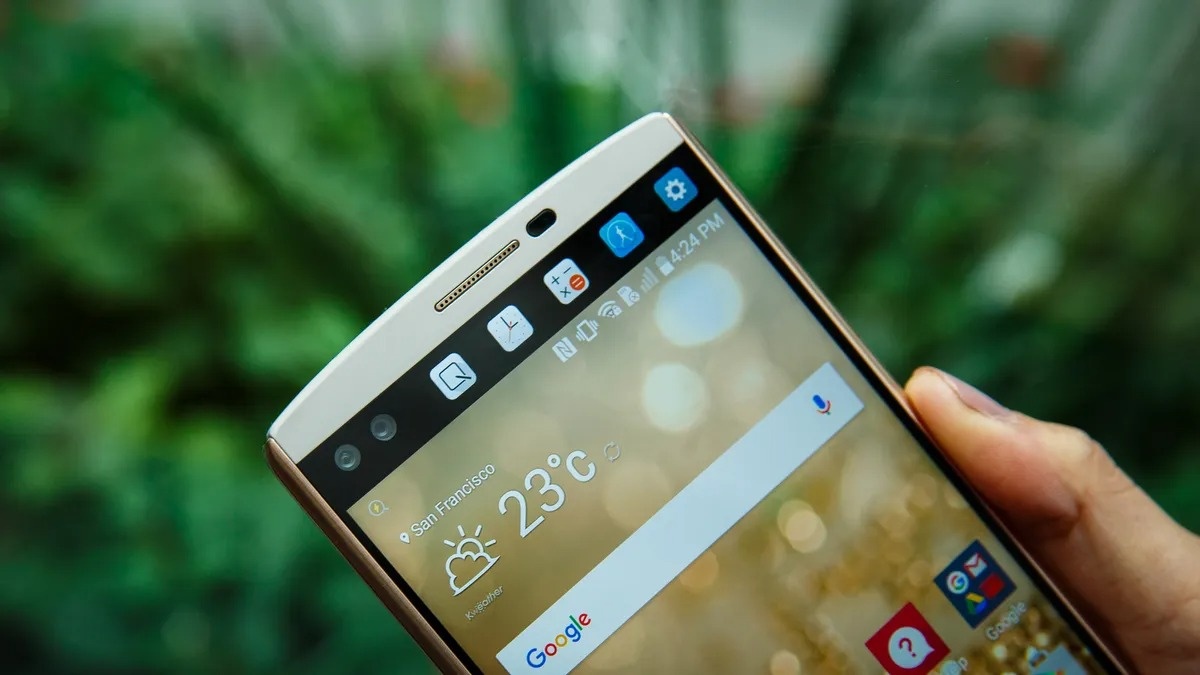 LG tung tao ra tinh nang giong Dynamic Island 7 nam truoc hinh anh