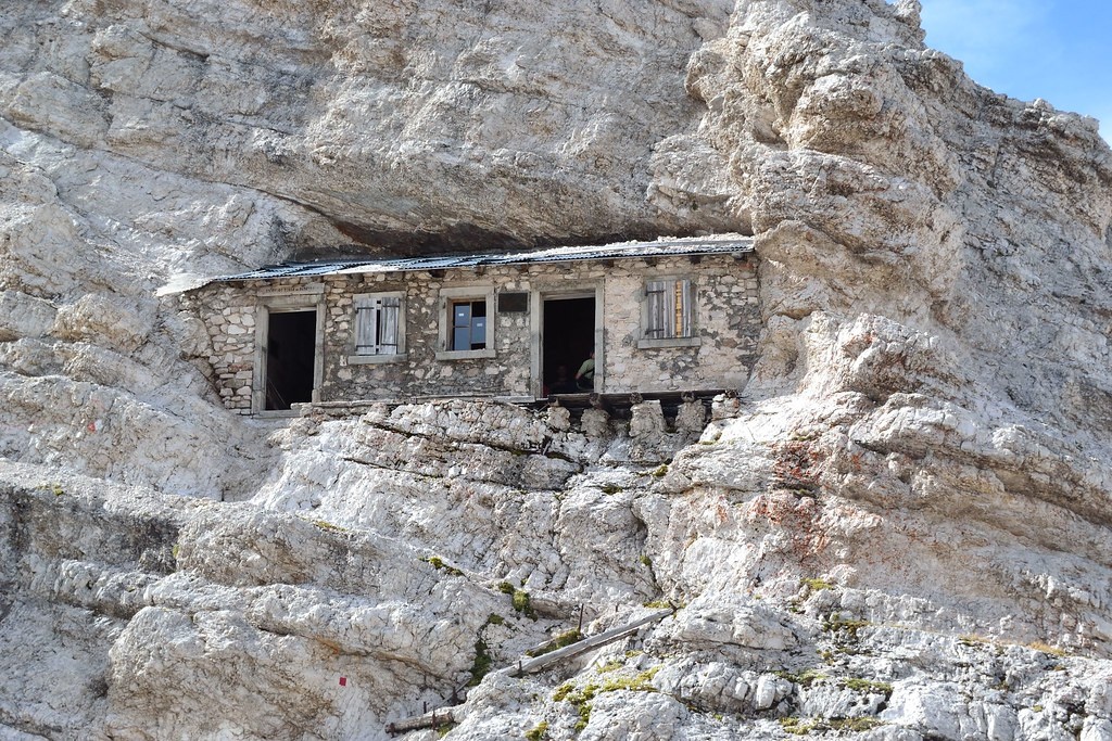 Ngoi nha co don nhat the gioi hinh anh