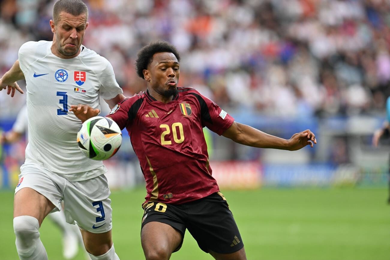 Cong nghe toi tan khien Lukaku bi tuoc ban thang hinh anh