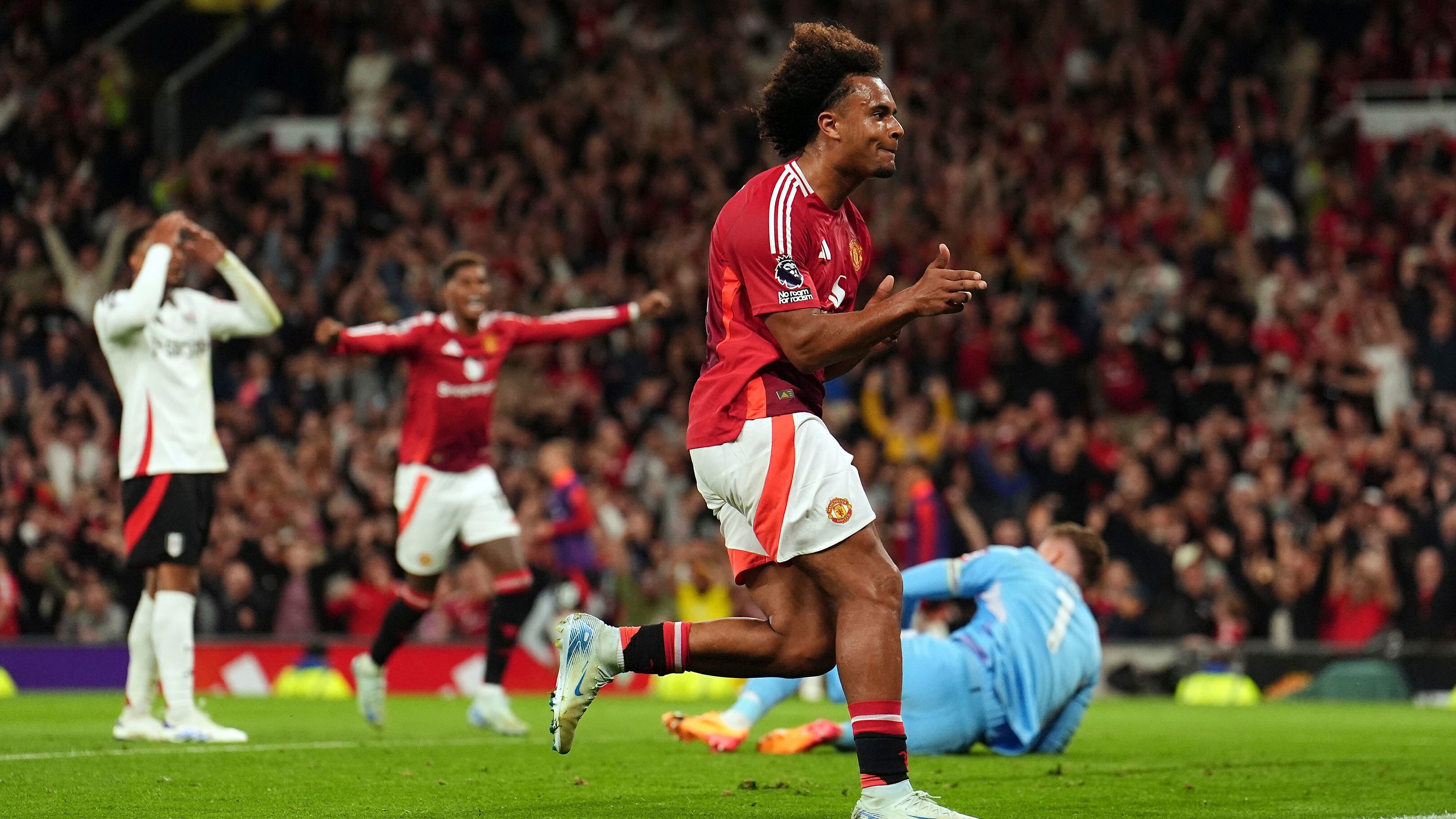 Tan binh cua MU dem tin vui cho huan luyen vien mang hinh anh