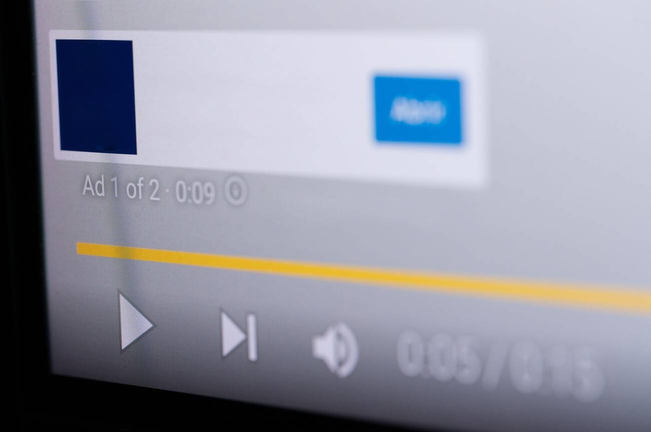 'Cu lua' moi cua YouTube voi quang cao hinh anh