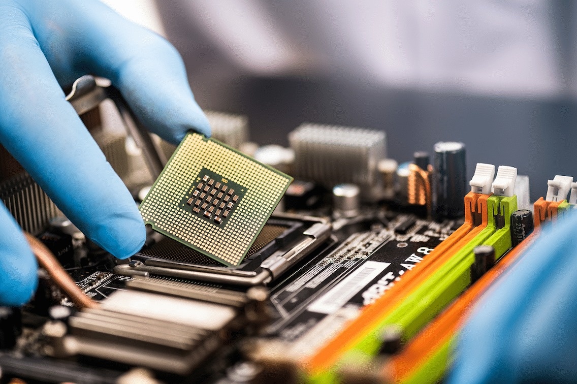 Vi sao My khong the doc chiem nganh ban dan? hinh anh