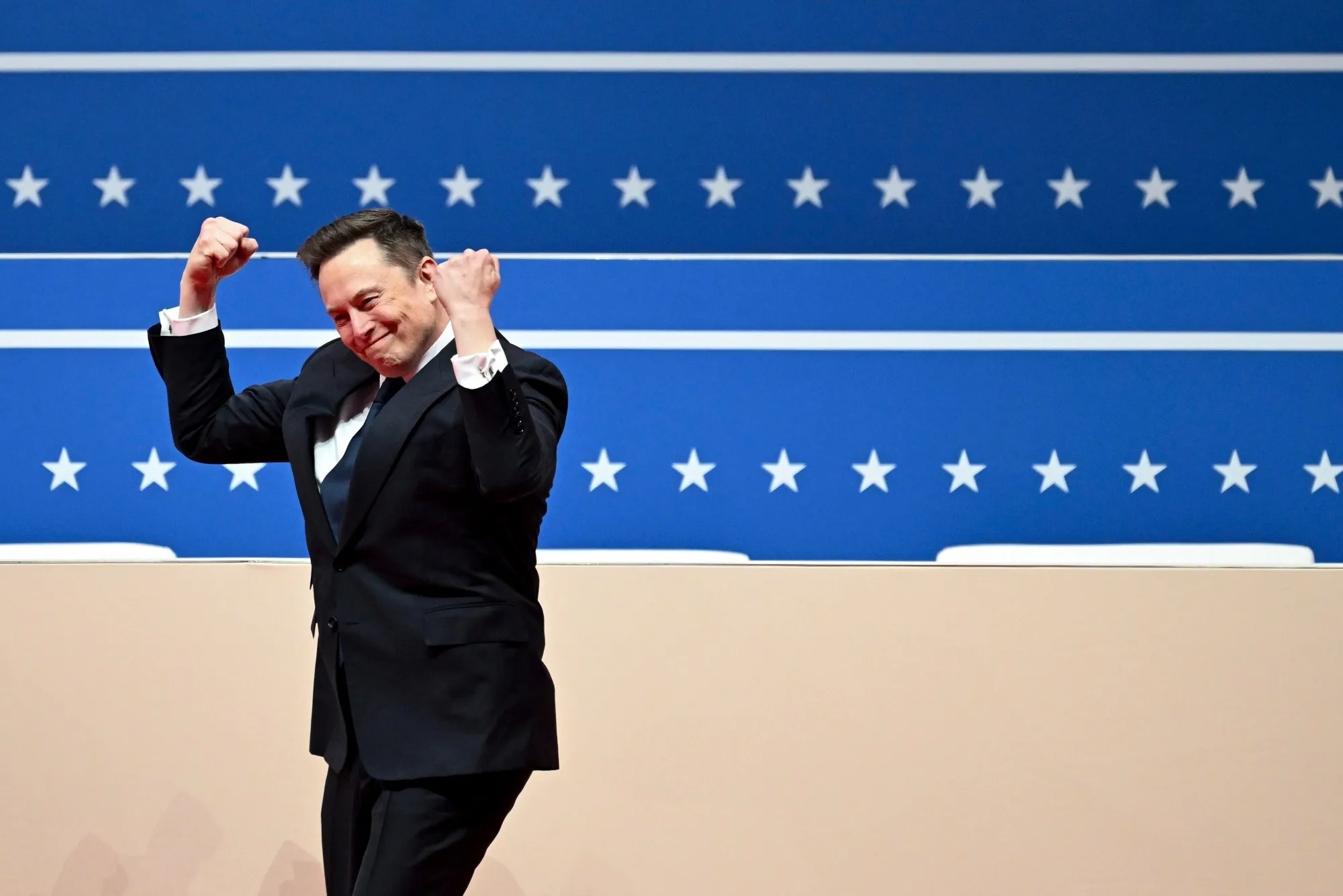 Ky nguyen moi cua Elon Musk tai Nha Trang hinh anh