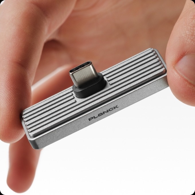 O SSD di dong nho nhat the gioi, chi bang mot gang tay hinh anh