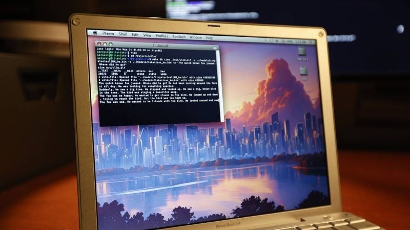 Chay AI tren may tinh co mat truoc thoi iPhone hinh anh