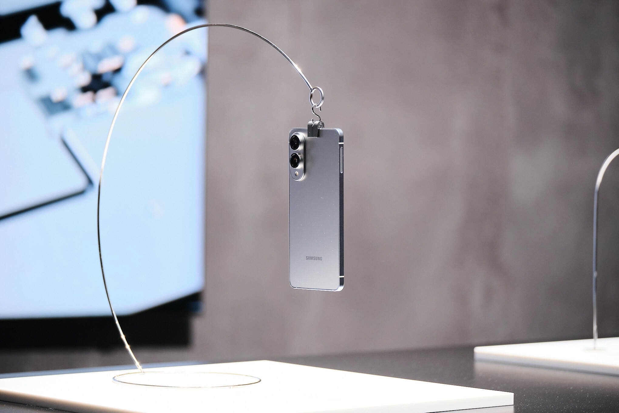 Samsung chot ngay ra mat Galaxy S25 Edge sieu mong hinh anh