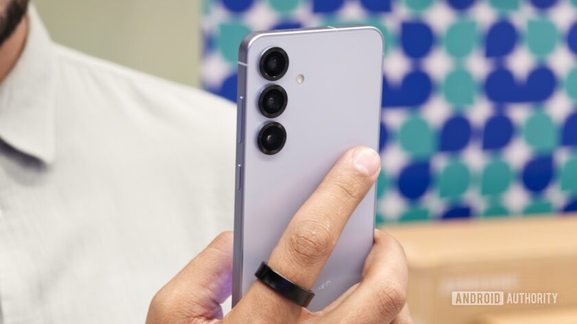 Ro ri ve camera Galaxy S26 gay that vong hinh anh