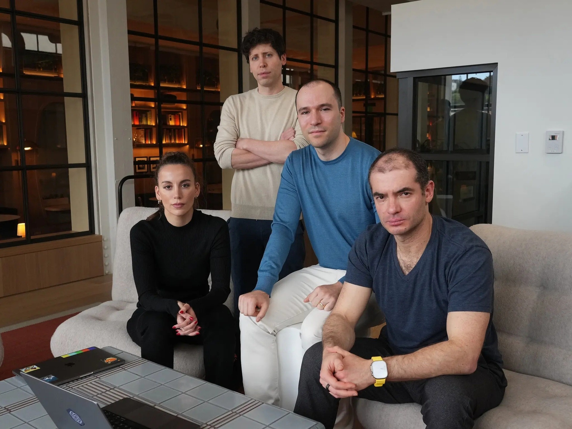 Cuoc lat do tai OpenAI sap thanh phim hinh anh