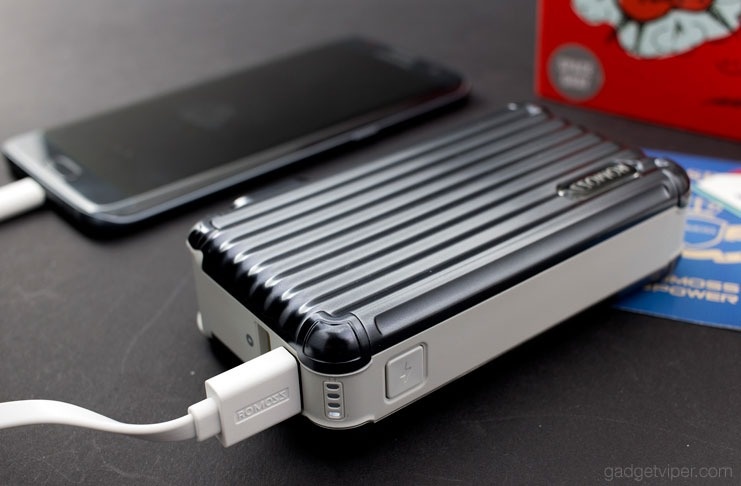 Hang pin Trung Quoc dung san xuat 6 thang giua be boi chay no hinh anh