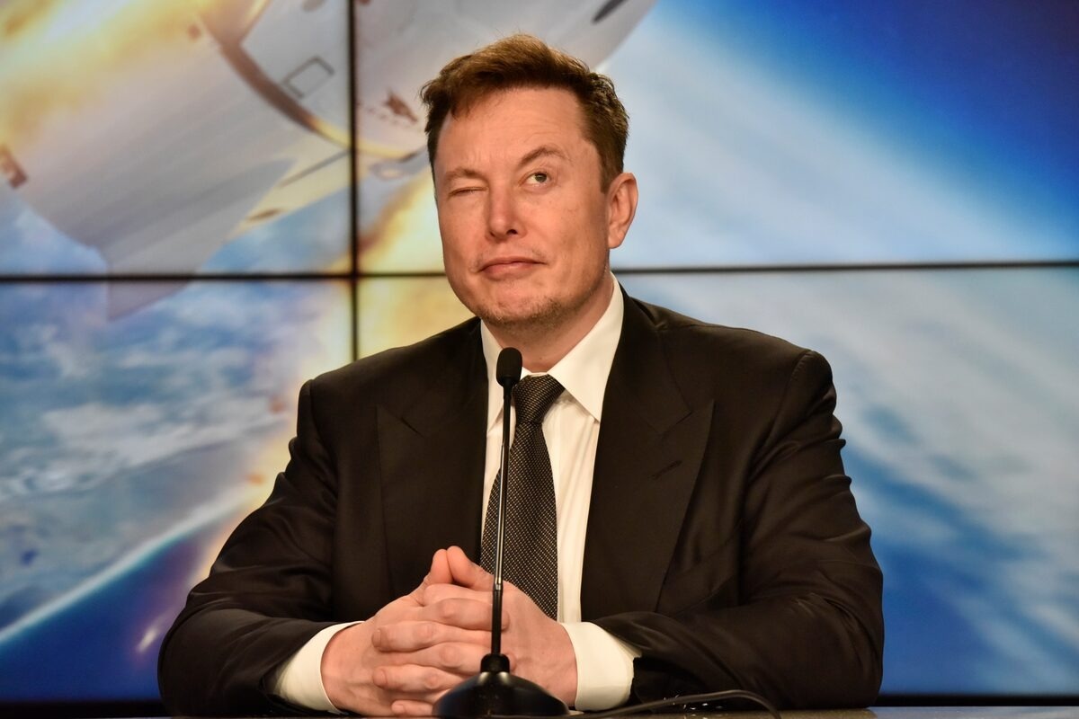 Elon Musk di vao lich su hinh anh
