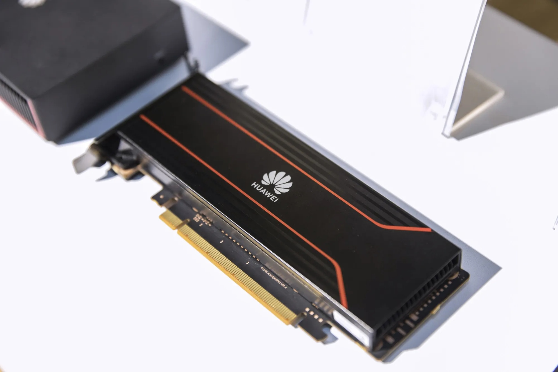 Huawei anh 1