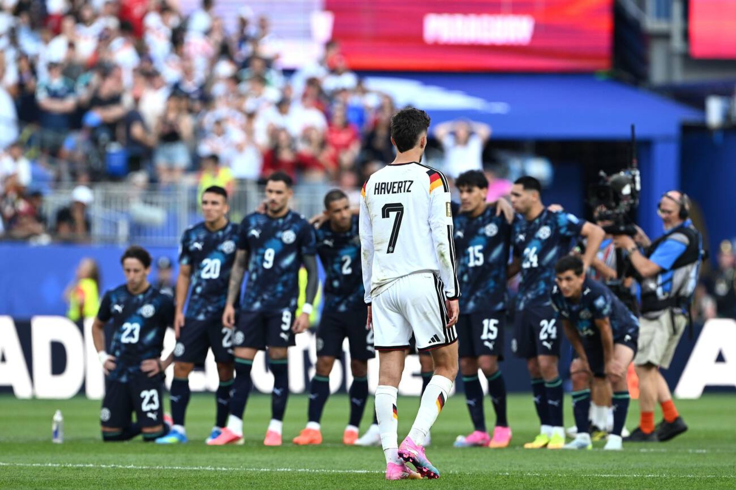 Duc tu pha thanh tich dang tu hao o World Cup hinh anh