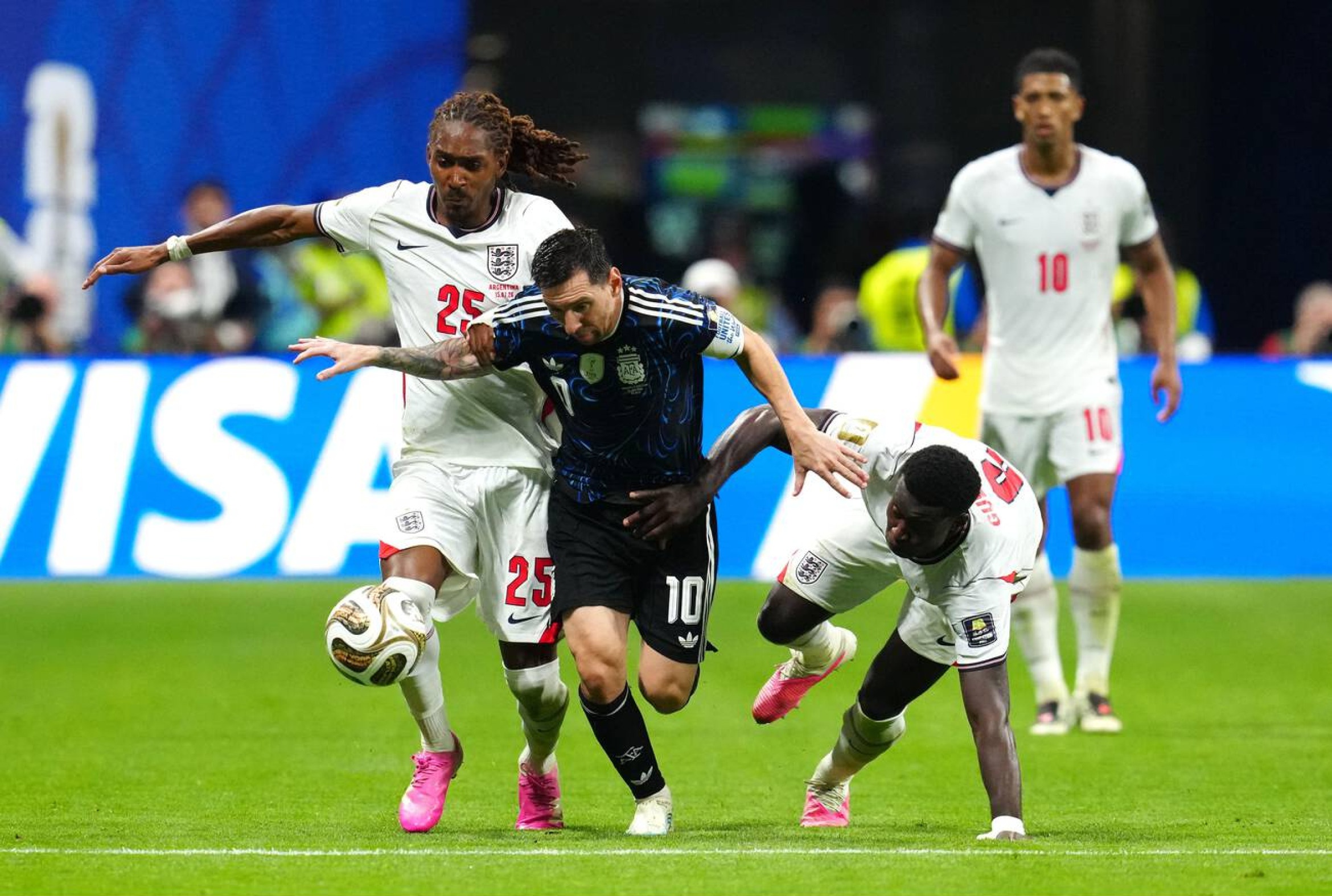 Messi còn khỏe hơn 4 năm trước