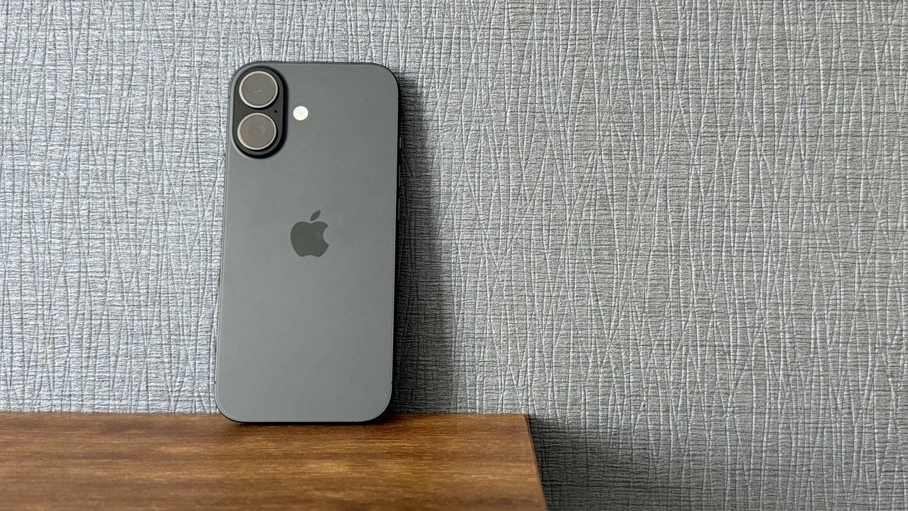 Apple quyết tâm dùng chip nhớ của Trung Quốc