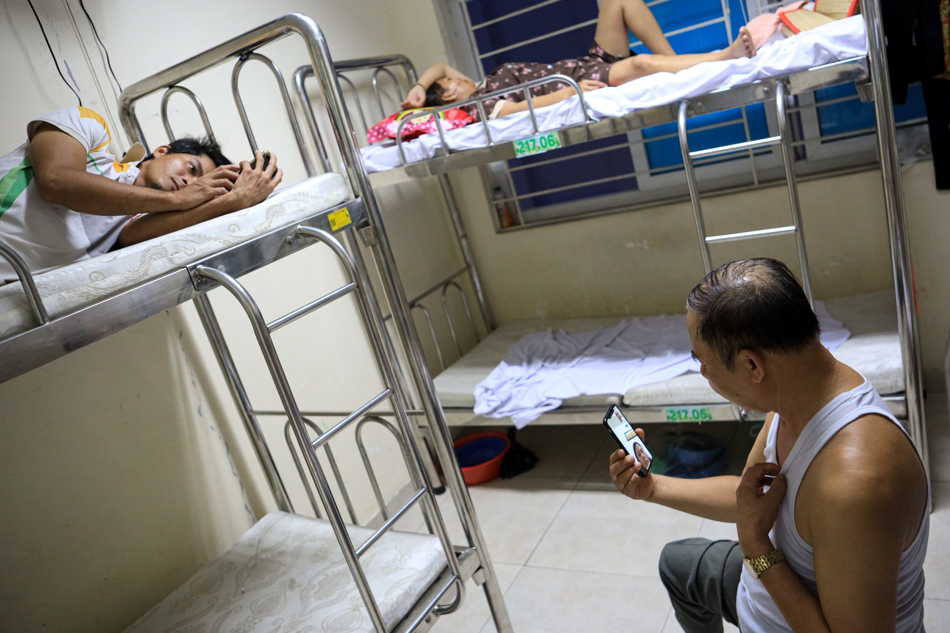 nha nghi benh vien anh 18