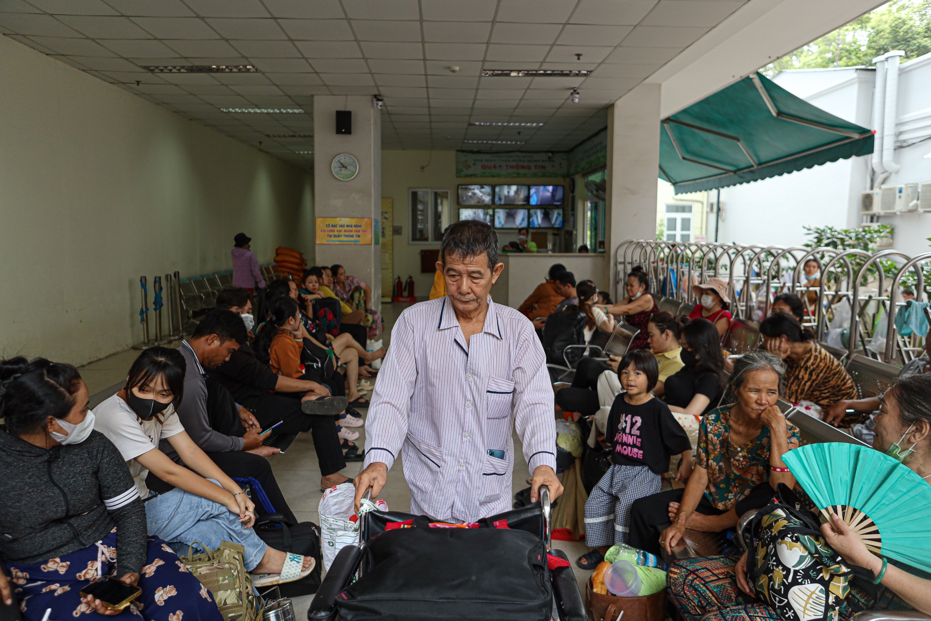 nha nghi benh vien anh 3