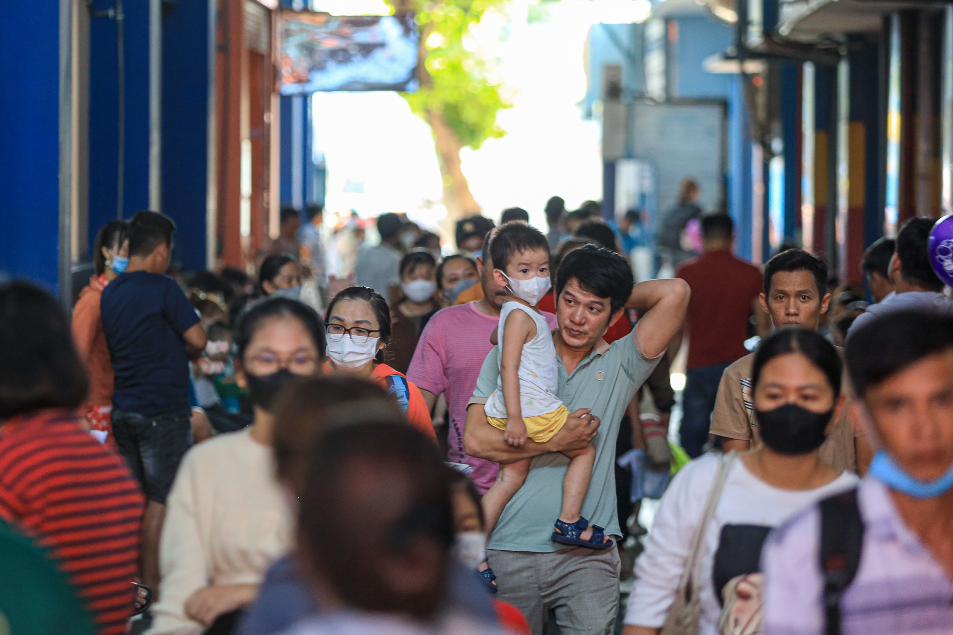 Dich soi co the bung phat khi tre em tro lai truong hoc hinh anh