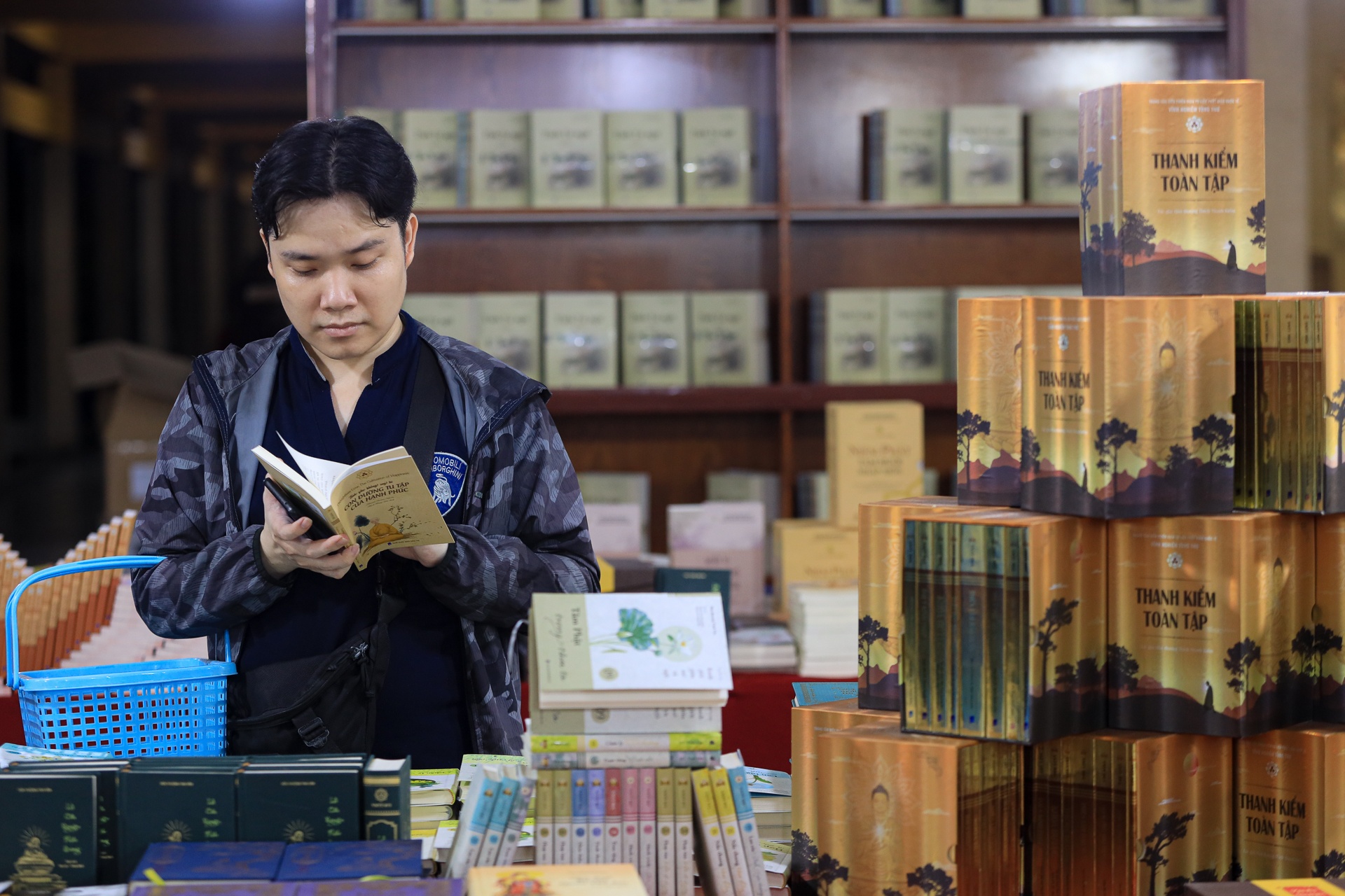 trien lam sach Phat Giao anh 9