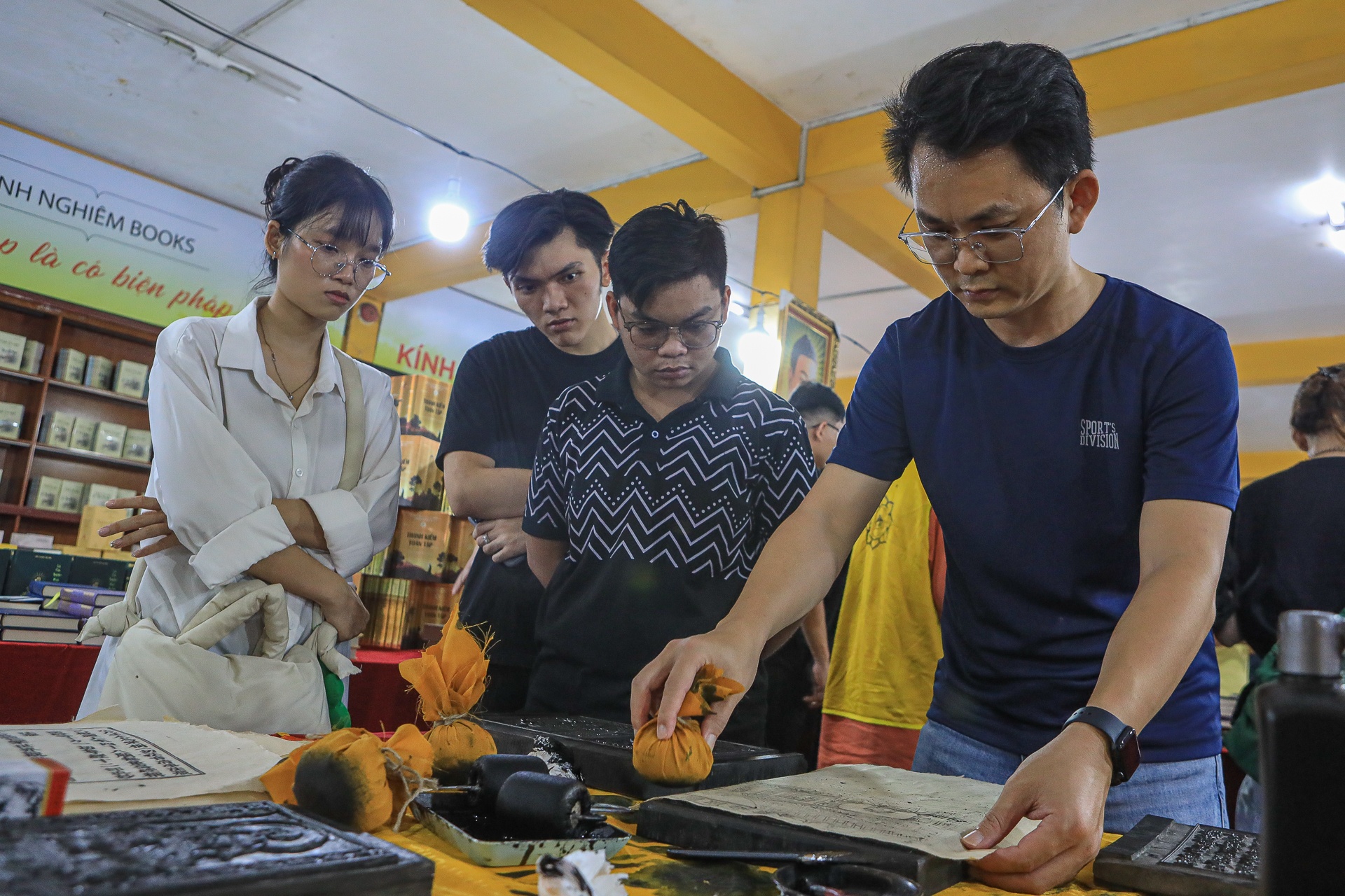 trien lam sach Phat Giao anh 8