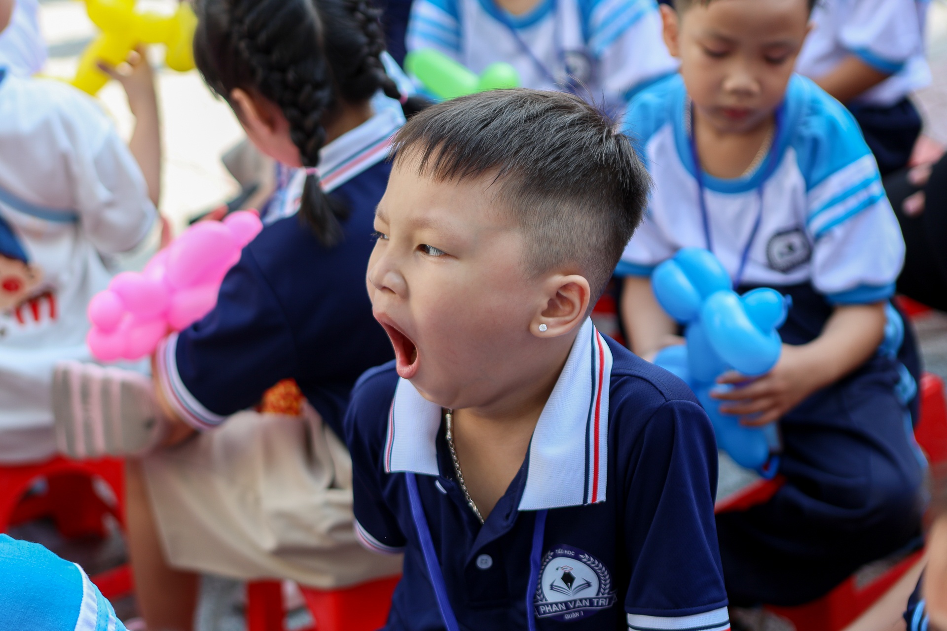 Lo ngai benh truyen nhiem tang cao khi tre quay lai truong hoc hinh anh