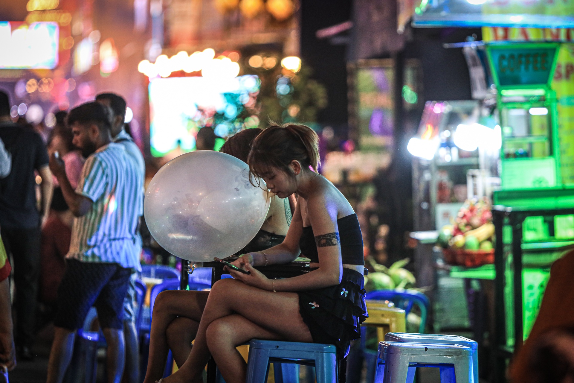 Bong cuoi nhan nhan tai Pho di bo Bui Vien hinh anh