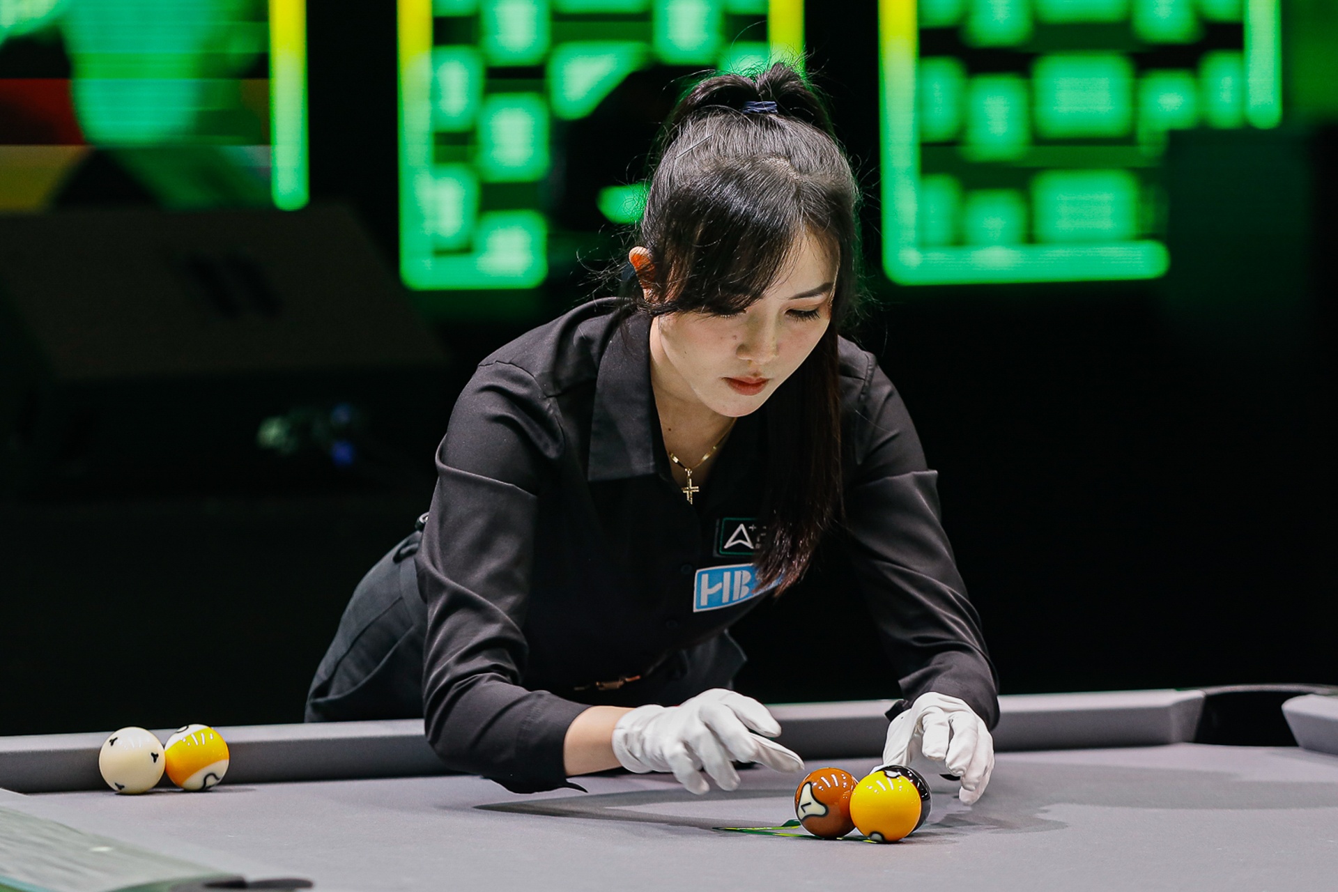 Nhung nu trong tai xinh dep tai giai Billiards o TP.HCM hinh anh