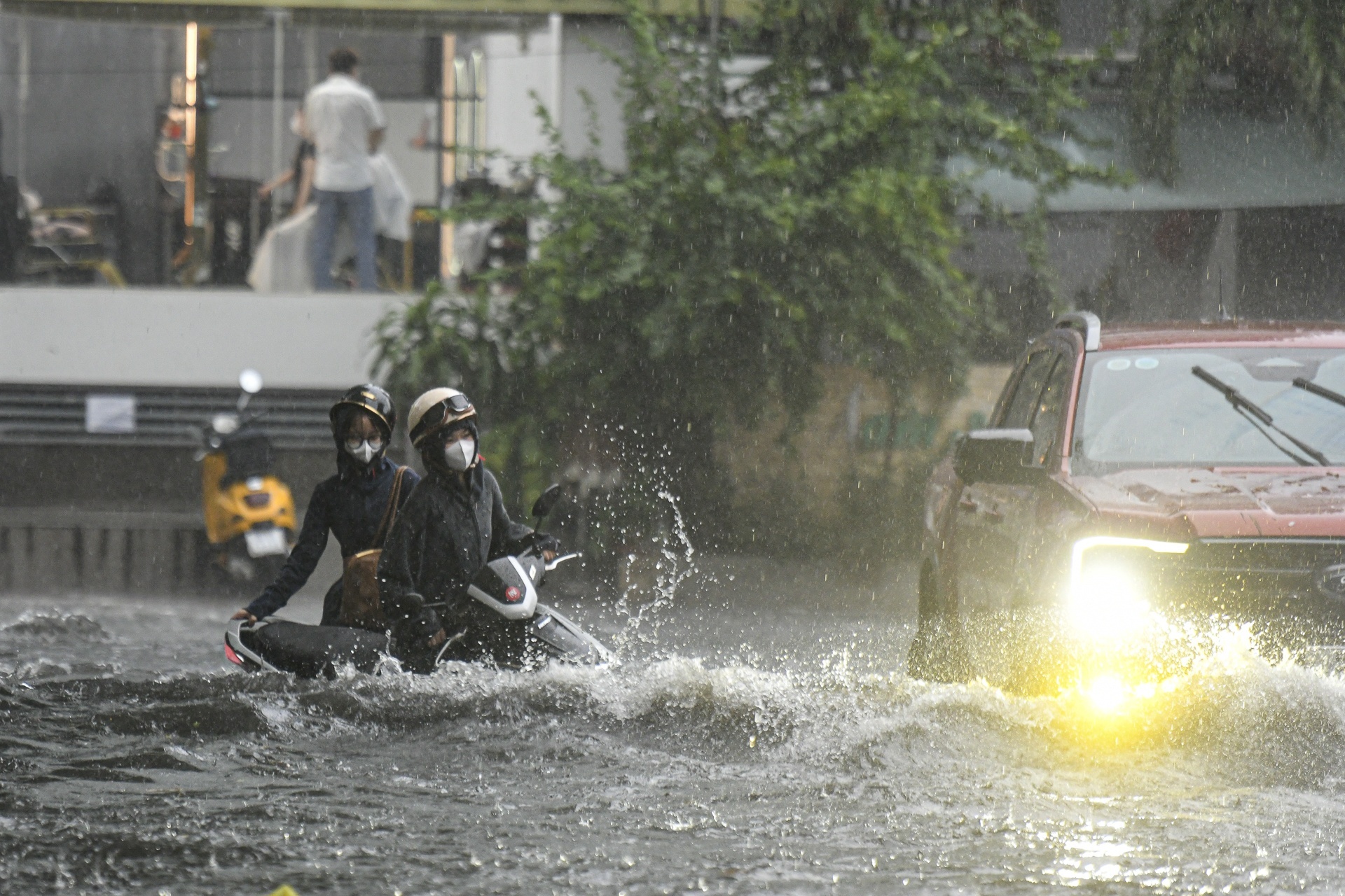 De xuat bien cong vien thanh ho chua nuoc xoa ngap o TP.HCM, Ha Noi hinh anh