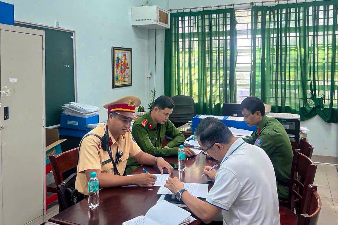 kiem tra bai xe anh 2