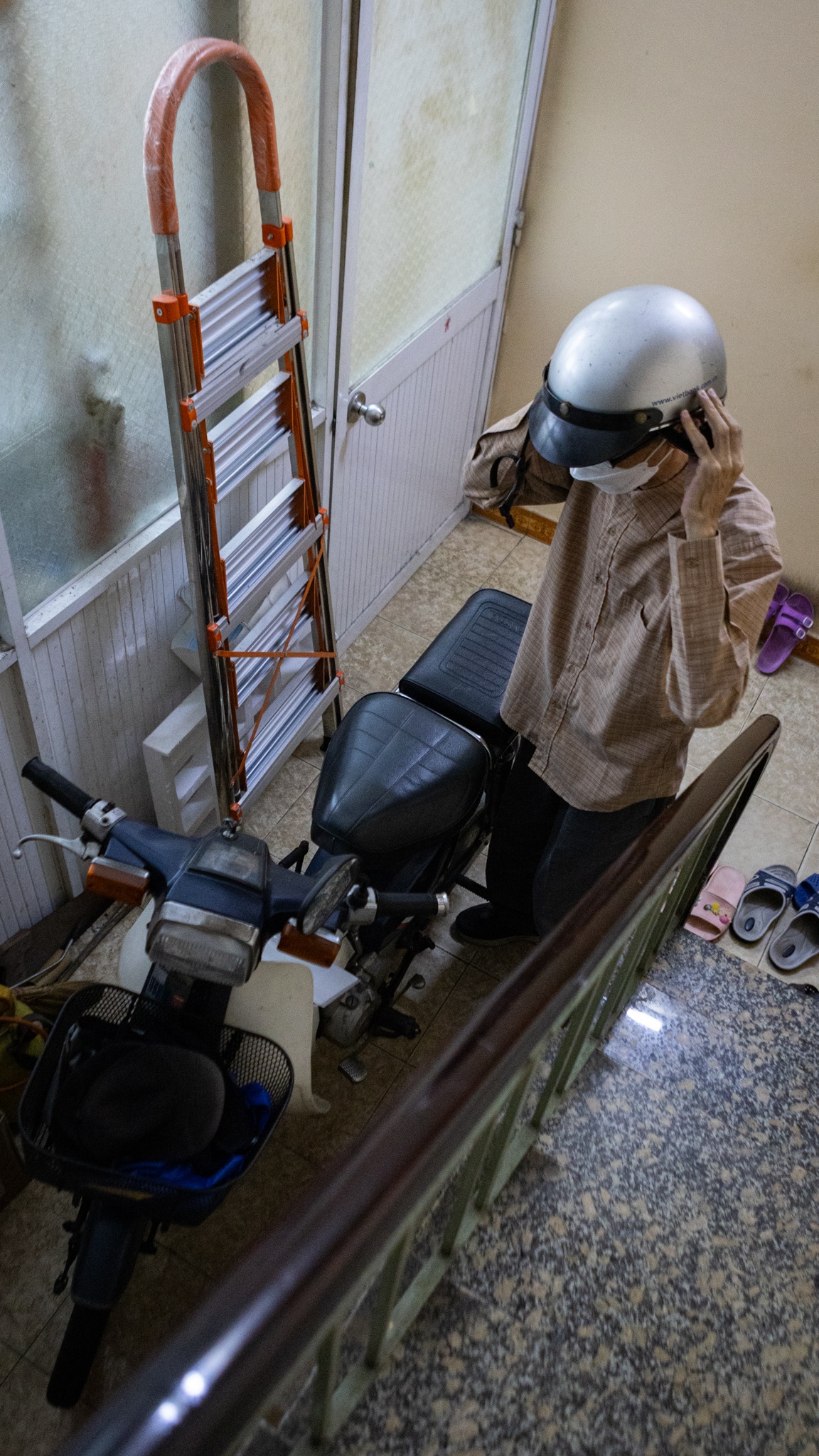 Le Ba Khanh Trinh anh 18