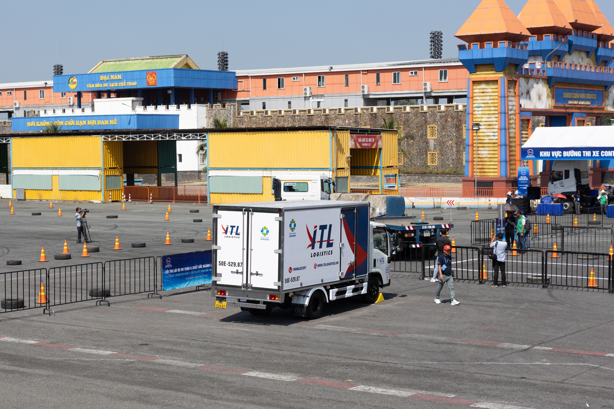 thi lai xe tai anh 1