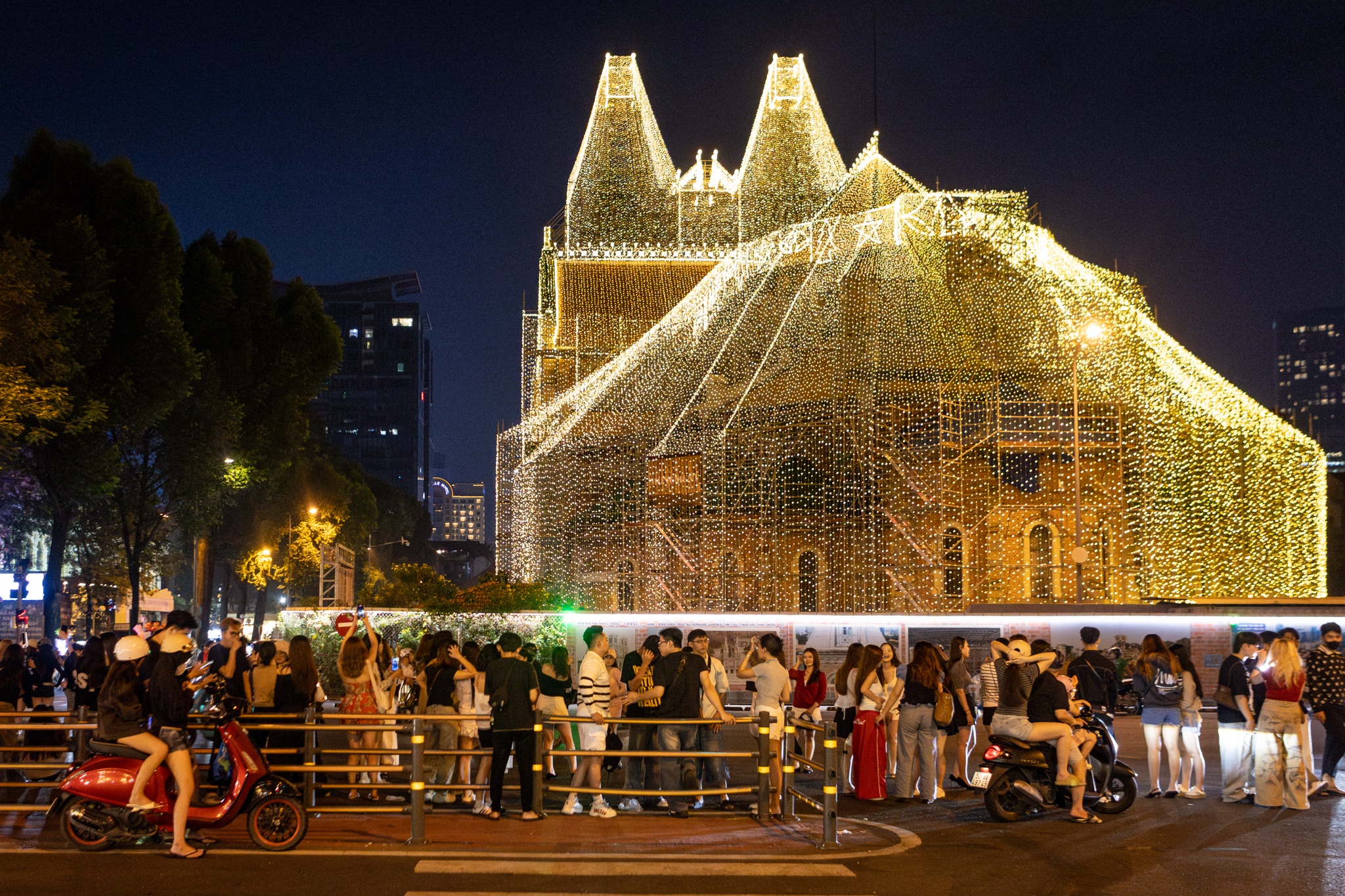 nha tho duc ba anh 1