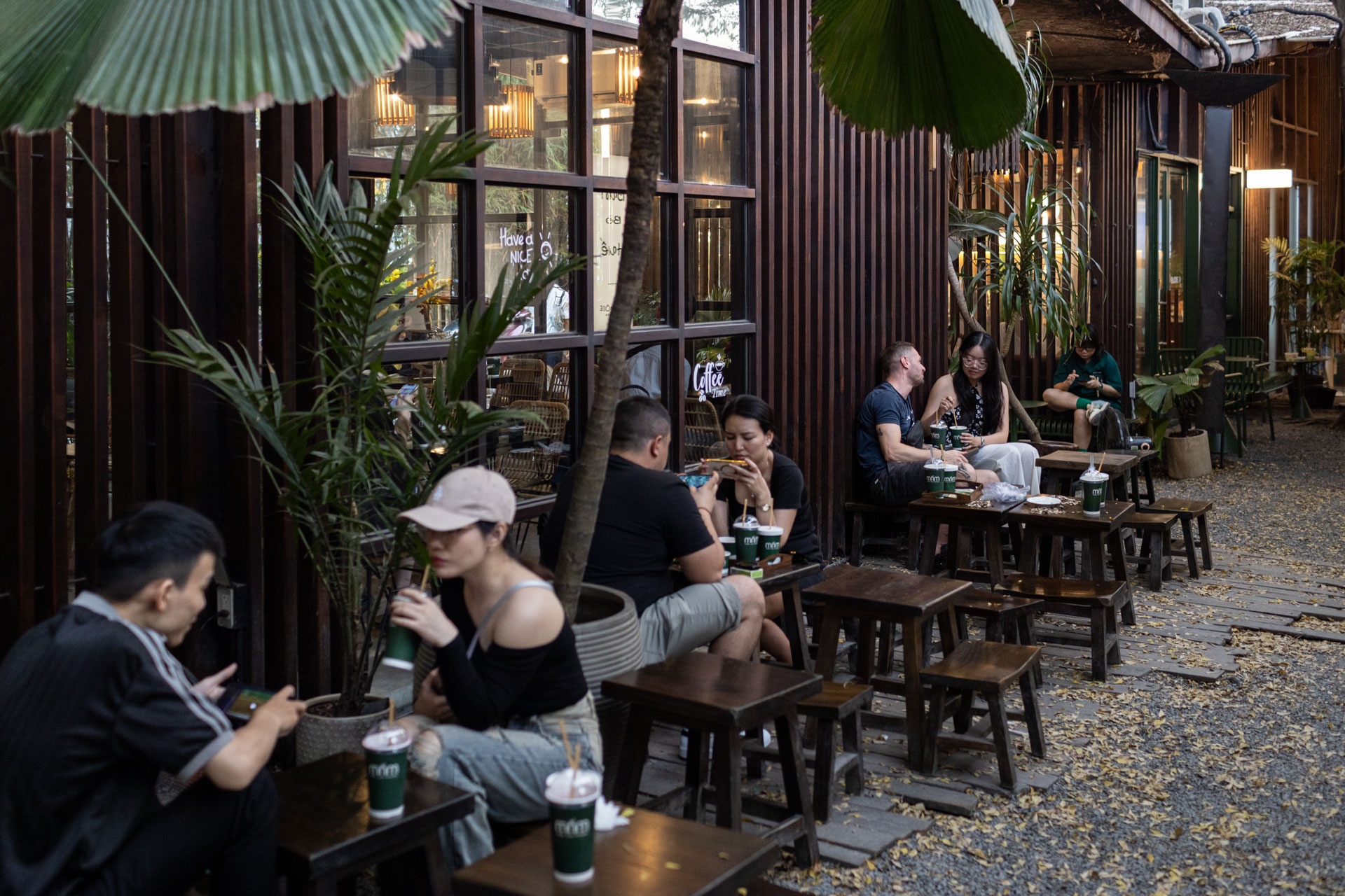 ca phe,  laptop,  ngay dau nam moi anh 3