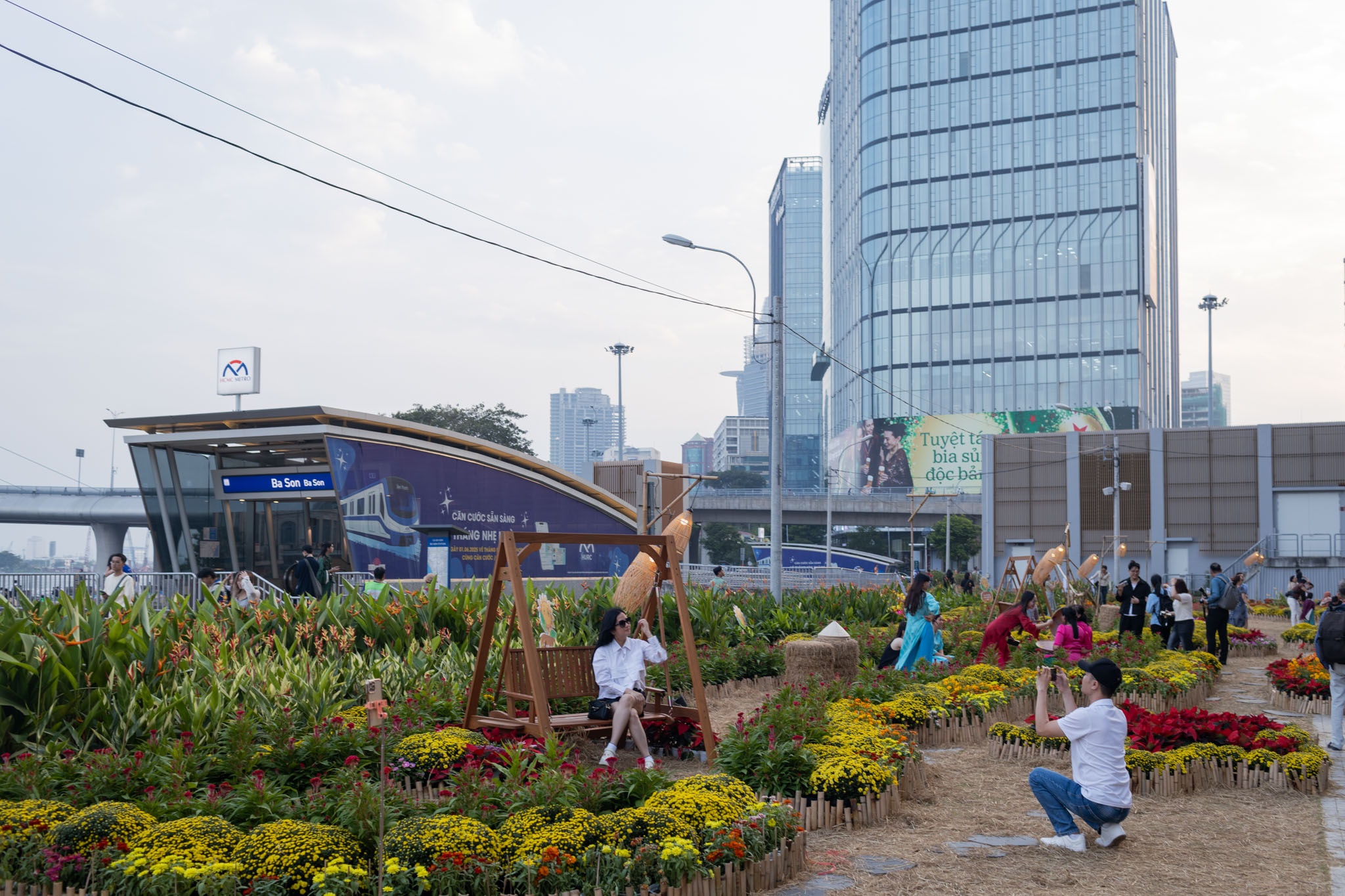 vuon hoa ga ba son anh 8