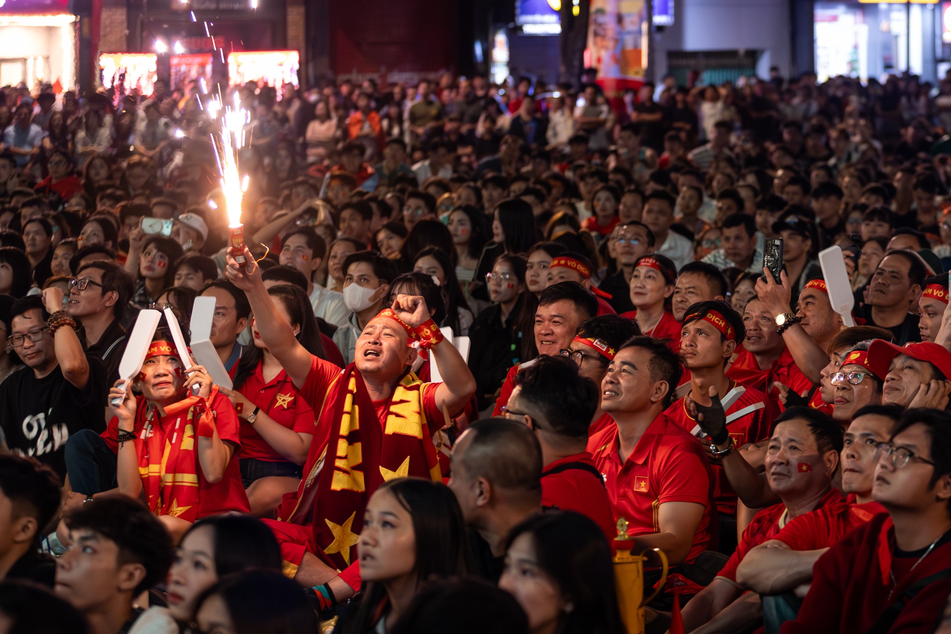 U23 Viet Nam thua Trung anh 10