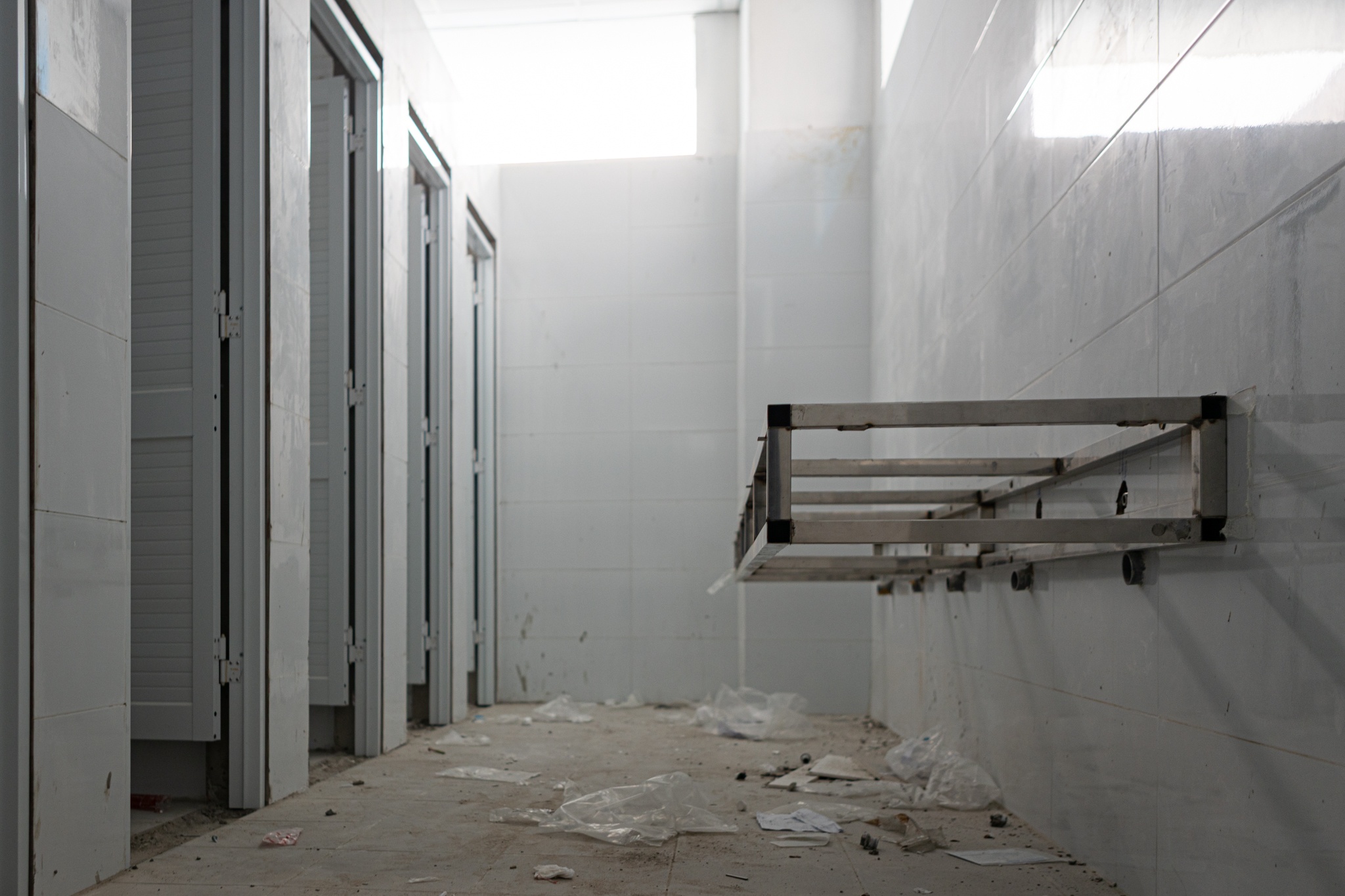 truong tren nghia trang anh 4