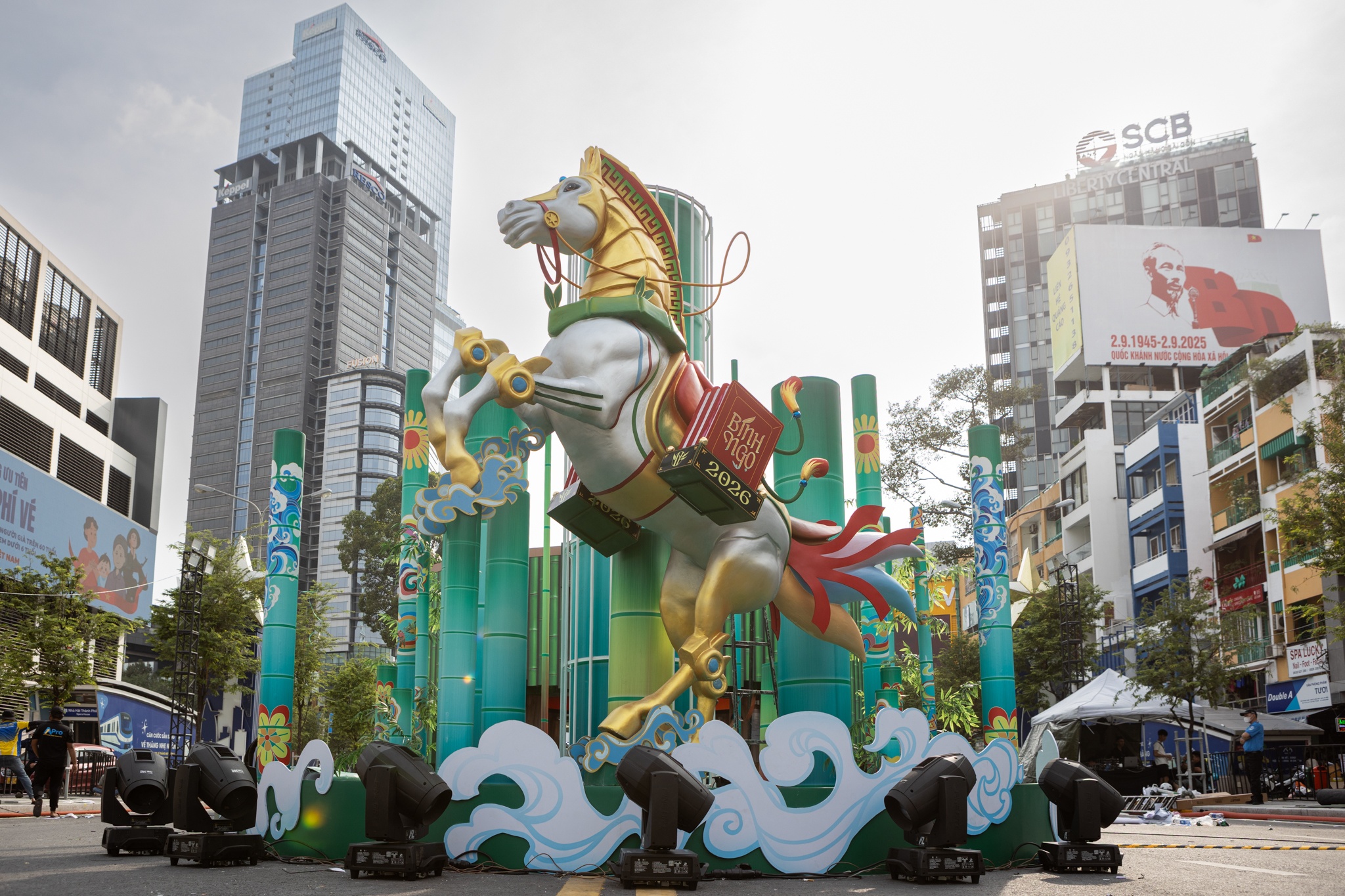 Nhung khong gian an tuong tai Duong sach Tet 2026 hinh anh