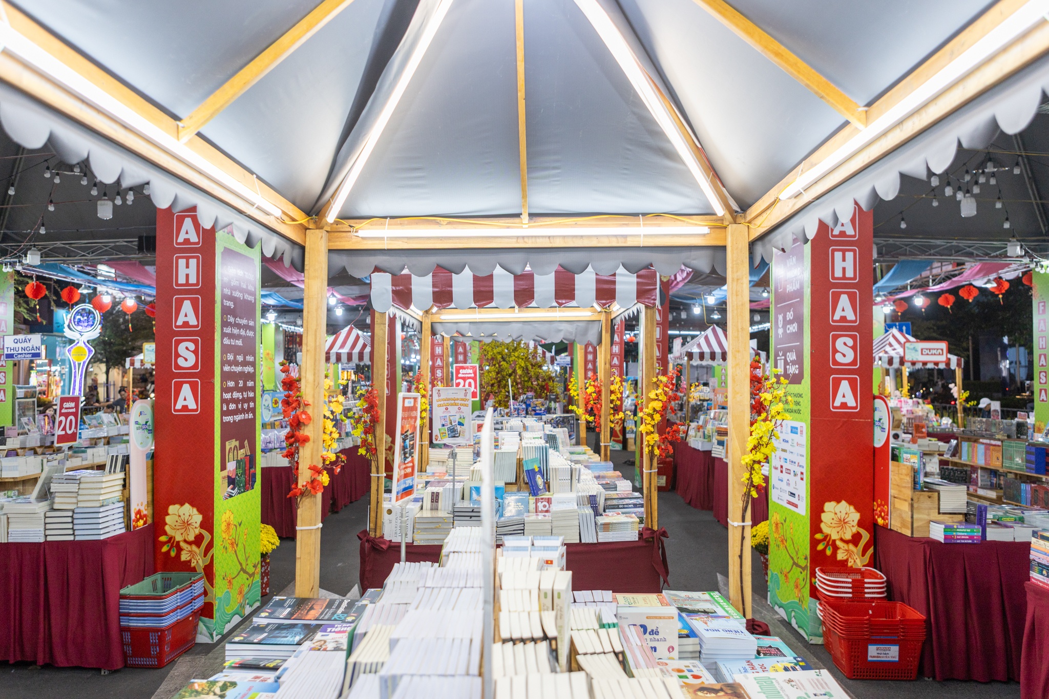 duong sach Tet anh 7