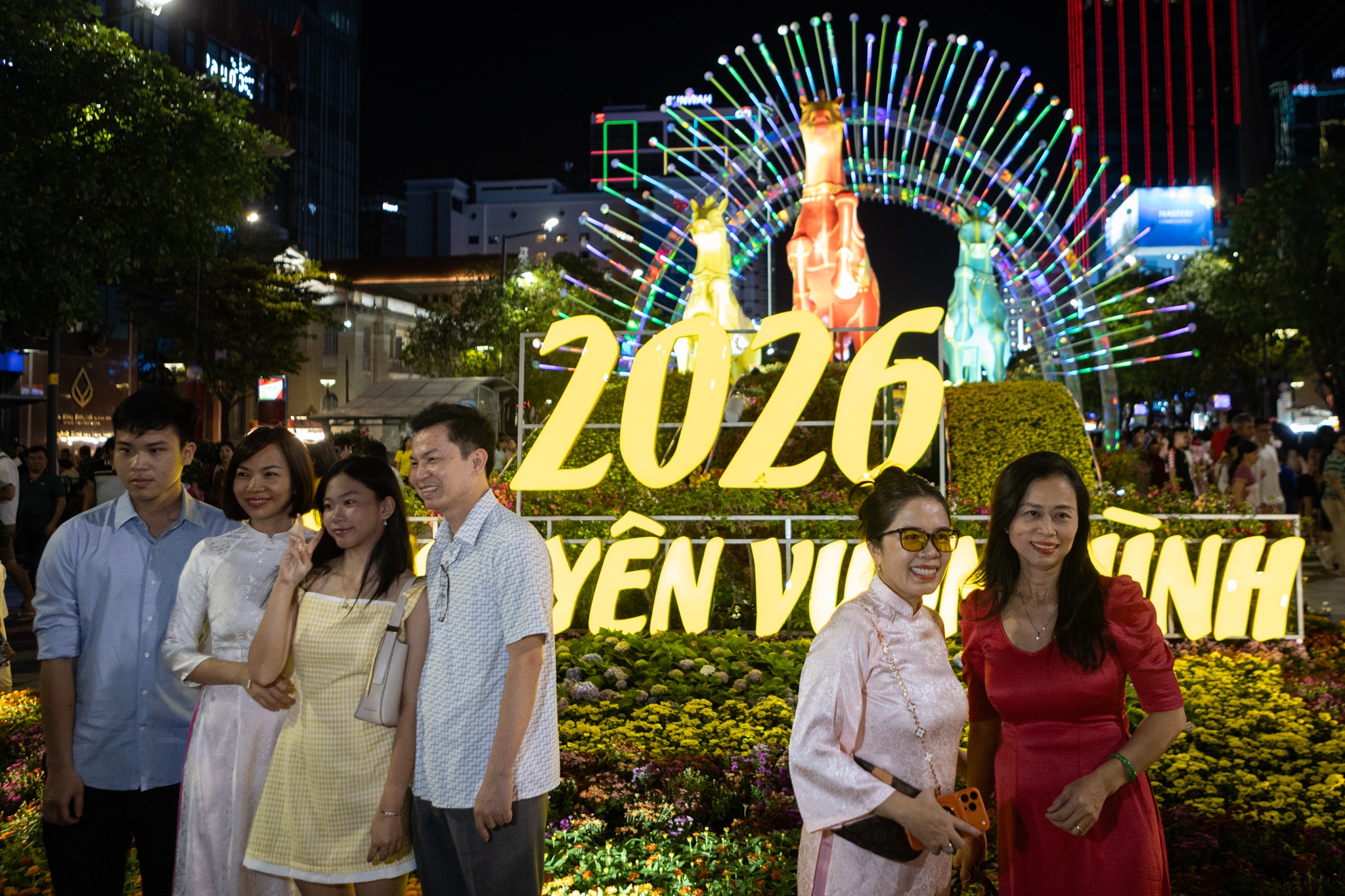 trung tam TP.HCM anh 2