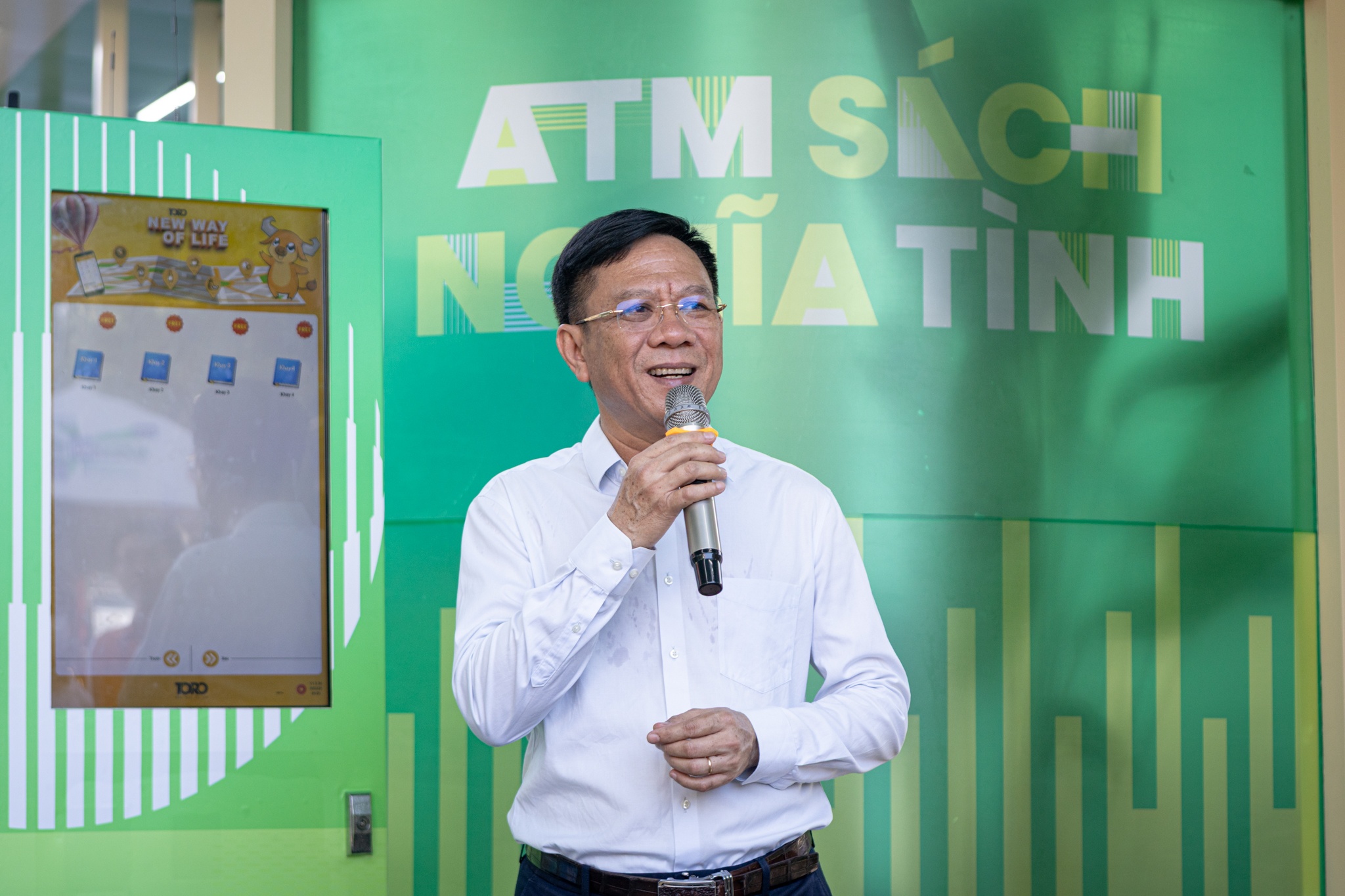 Li xi sach tet anh 2