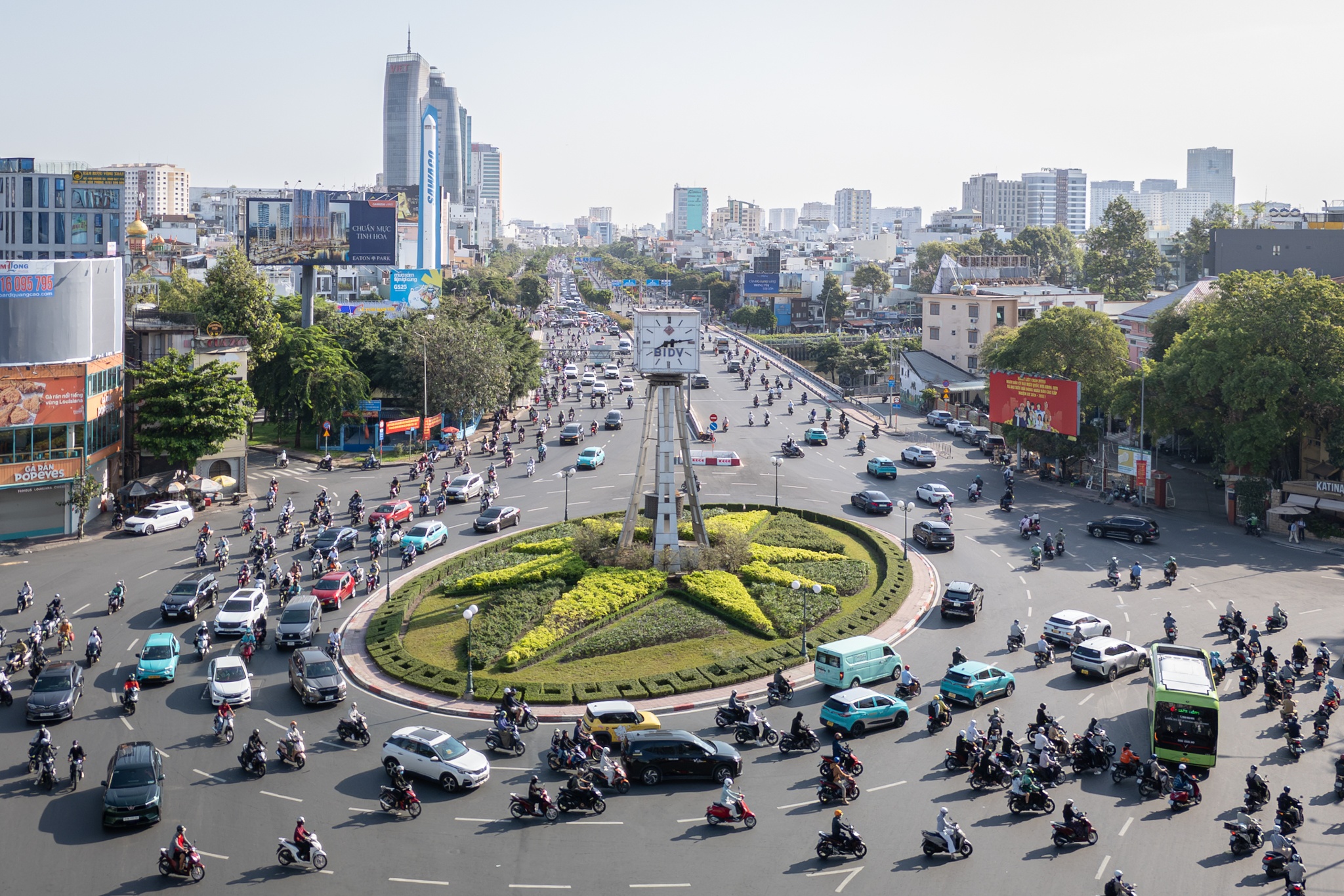 Vong xoay hon 20 nam tuoi duoc de xuat thao do o TP.HCM hinh anh