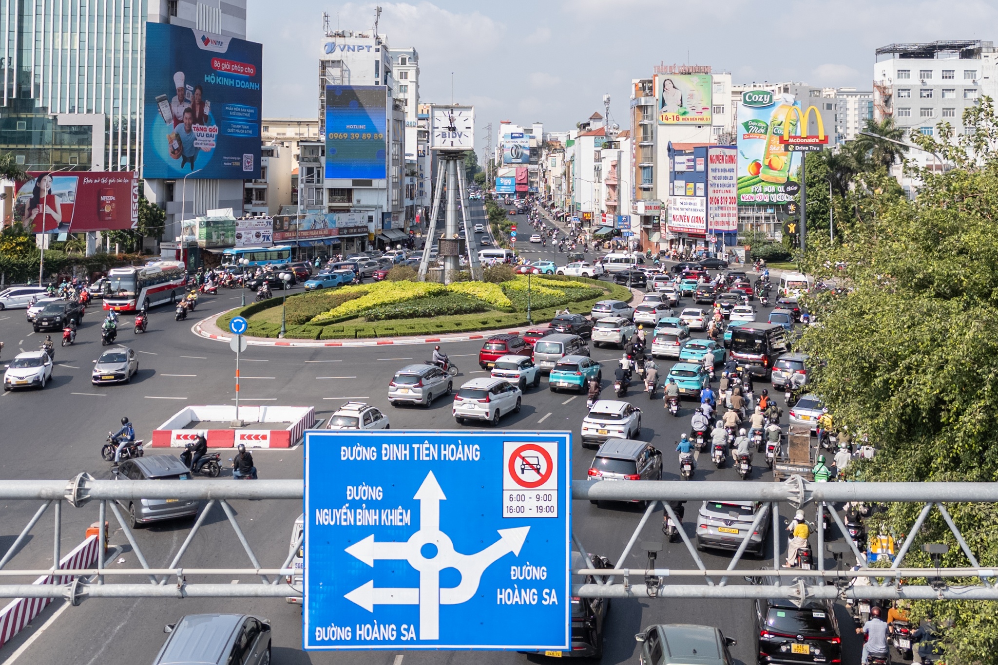 vong xoay Dien Bien Phu anh 9