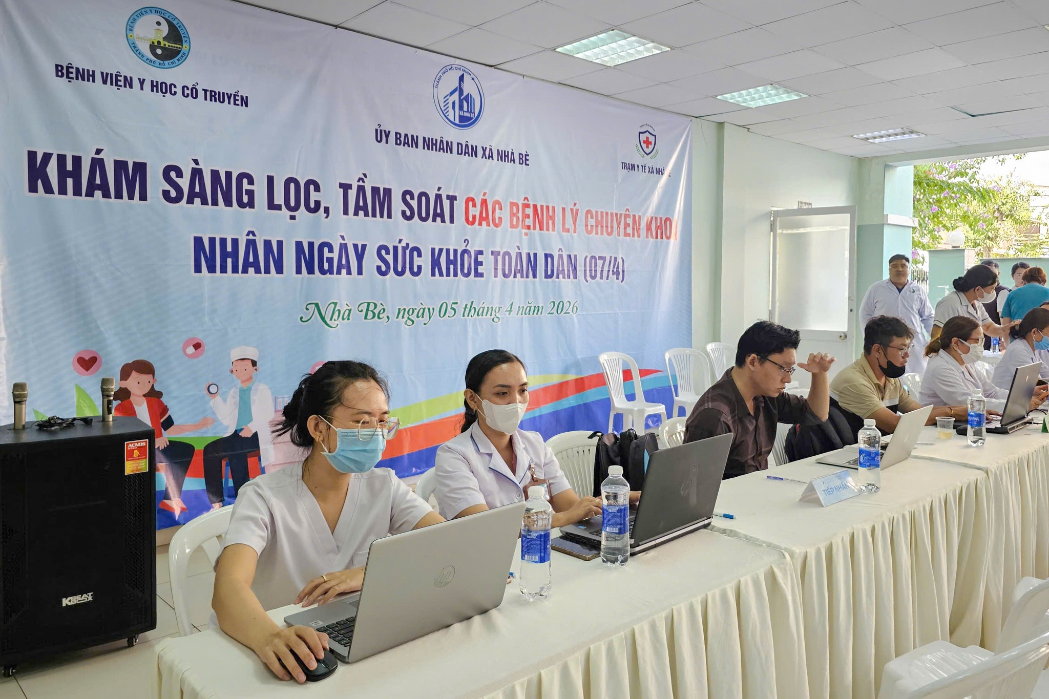 kham suc khoe anh 13