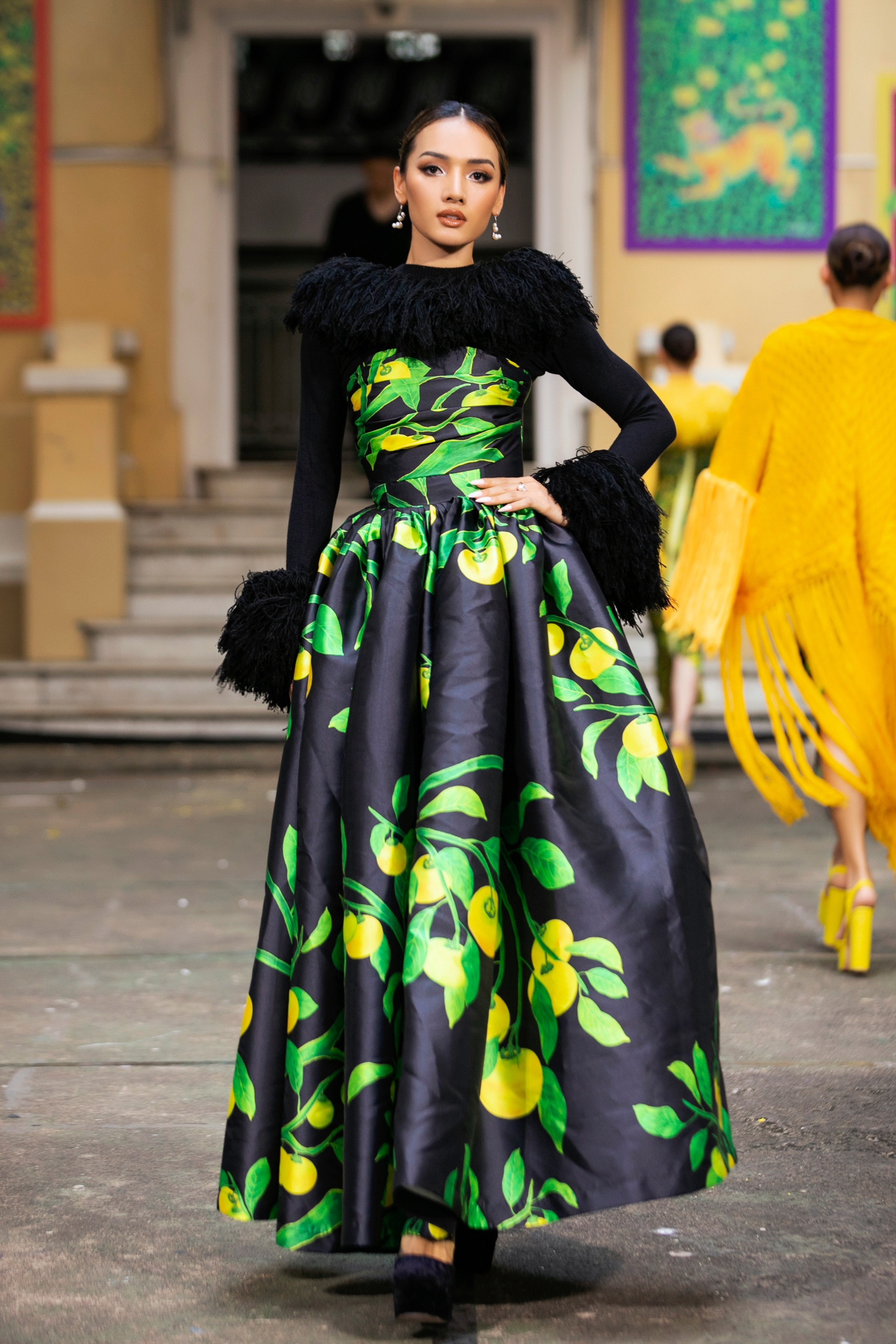 Nha thiet ke thoi trang,  MInh Tu,  H'Hen Nie anh 8